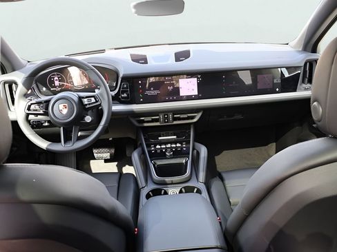 New 2026 Porsche Cayenne AWD/4WD image 19