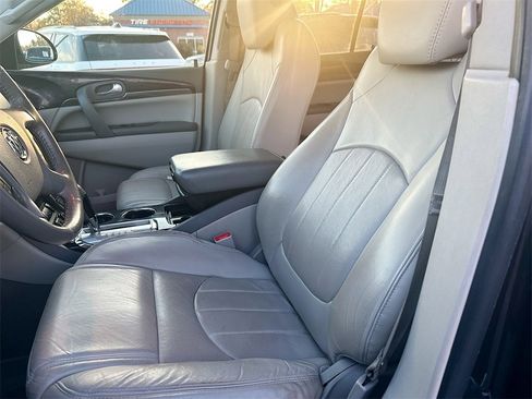 Used 2017 Buick Enclave Premium image 8