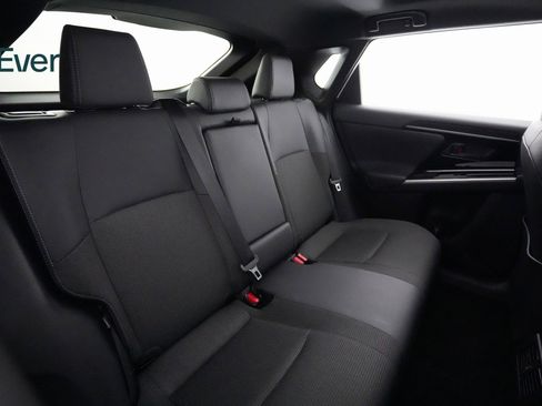 Used 2025 Toyota bZ4X FWD image 9