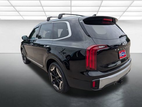 Used 2023 Kia Telluride S AWD/4WD image 2