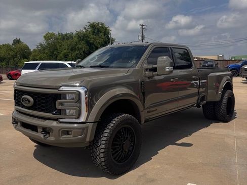 Used 2026 Ford F450 Lariat AWD/4WD image 3