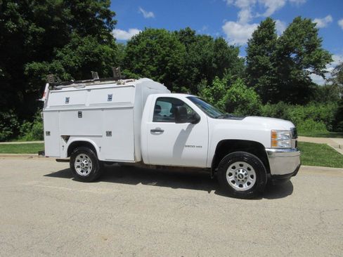 Used 2012 Chevrolet Silverado 3500 W/T AWD/4WD image 5