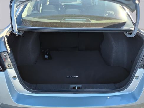Used 2024 Nissan Versa SR image 18