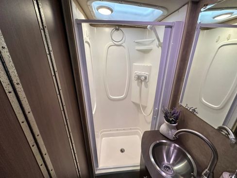 Used 2013 Mercedes-Benz Sprinter 3500 image 46
