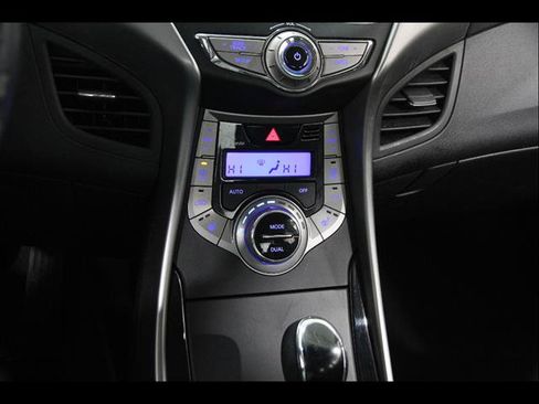 Used 2013 Hyundai Elantra Limited w/ Technology Pkg FWD image 14