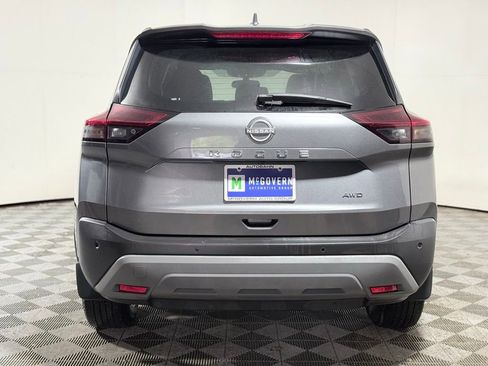 Used 2023 Nissan Rogue S AWD/4WD image 3
