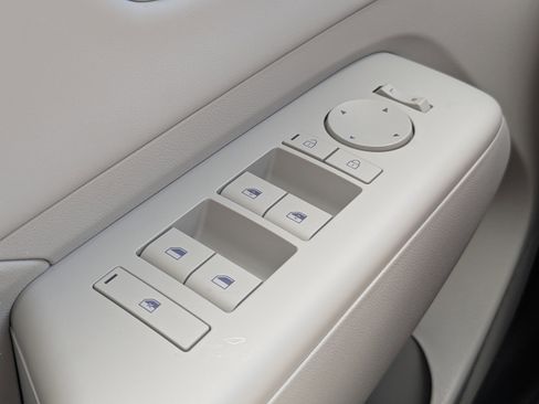 New 2026 Hyundai Kona SEL Premium FWD image 25
