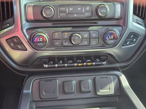 Used 2016 Chevrolet Silverado 1500 LTZ Z71 AWD/4WD image 18