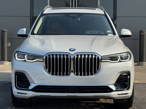 Used 2022 BMW X7 xDrive40i w/ Premium Package AWD/4WD image 8
