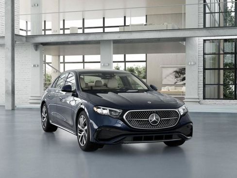 New 2026 Mercedes-Benz E 350 4MATIC Sedan image 9