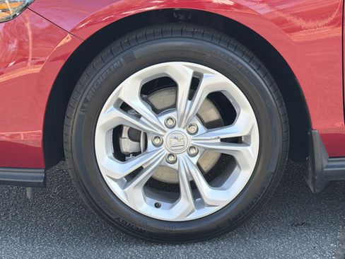 Certified 2025 Honda Accord LX image 28