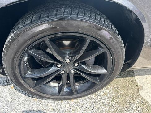 Used 2016 Dodge Challenger SXT w/ Blacktop Package RWD image 8