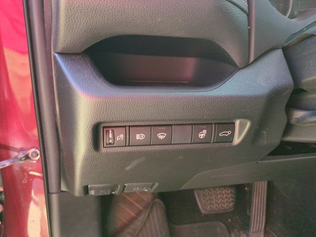 Used 2019 Toyota RAV4 XLE Premium w/ Cold Weather Package AWD/4WD image 13