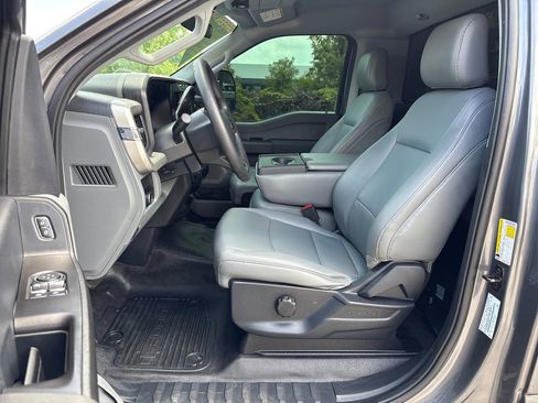 Used 2023 Ford F350 XL AWD/4WD image 29
