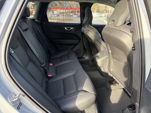 Certified 2025 Volvo XC60 B5 Plus image 25