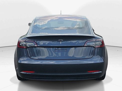Used 2018 Tesla Model 3 Mid Range RWD image 5