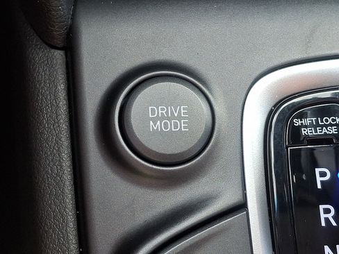 Used 2021 Hyundai Kona SE AWD/4WD image 23