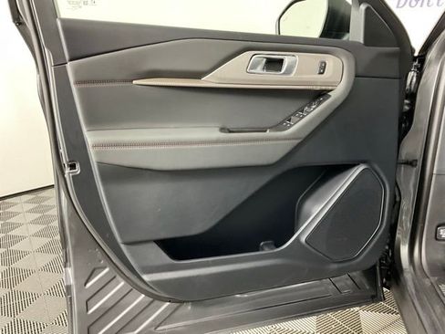 New 2025 Ford Explorer Active w/ Active Comfort Package image 12