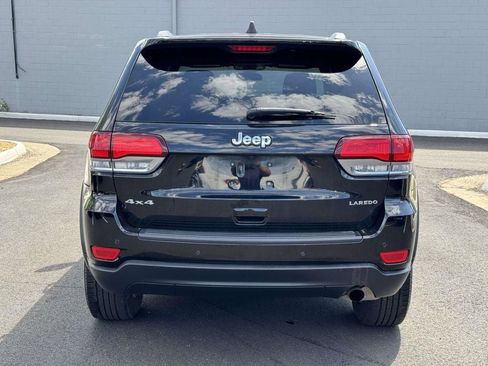 Used 2021 Jeep Grand Cherokee Laredo AWD/4WD image 21