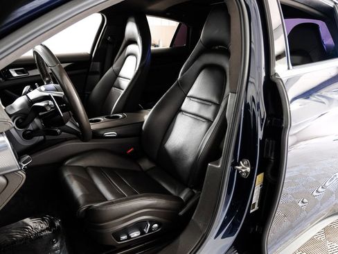 Used 2021 Porsche Panamera image 35