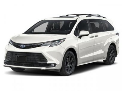 New 2026 Toyota Sienna XLE Woodland Edition
