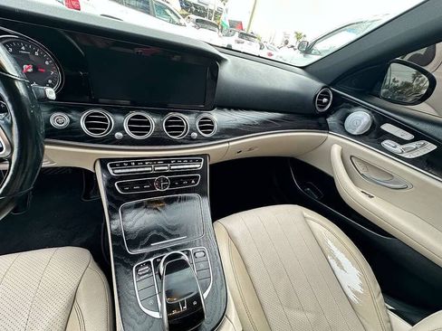 Used 2019 Mercedes-Benz E 300 4MATIC image 8