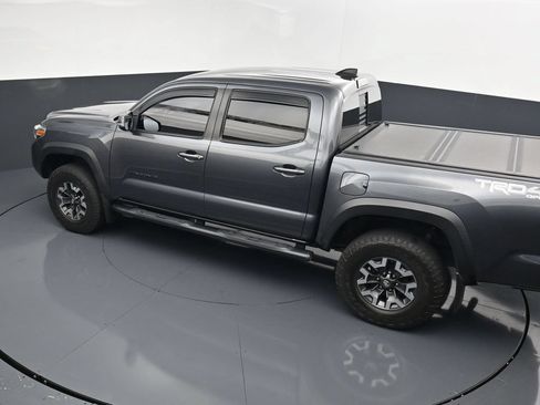 Used 2020 Toyota Tacoma TRD Off-Road AWD/4WD image 23