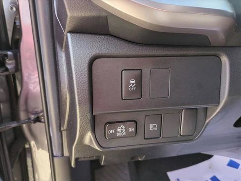 Used 2022 Toyota Tacoma SR5 RWD image 13