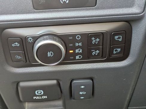 Used 2025 Ford F150 Raptor AWD/4WD image 24