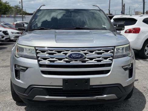 Used 2019 Ford Explorer XLT w/ Equipment Group 202A image 10