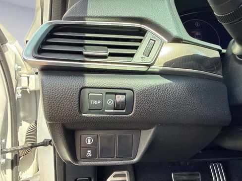 Certified 2018 Honda Accord Sport image 29