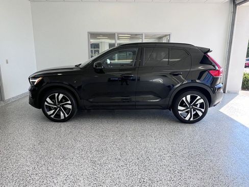 Used 2023 Volvo XC40 B5 Ultimate w/ Protection Package Premier AWD/4WD image 13