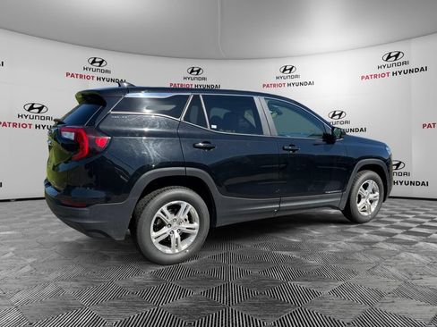 Used 2024 GMC Terrain SLE AWD/4WD image 4