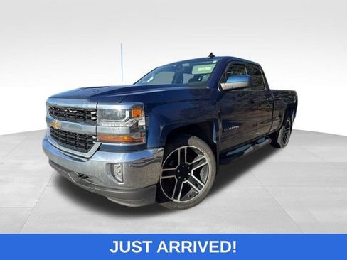 Used 2016 Chevrolet Silverado 1500 LT w/ LPO, Black Pack image 1