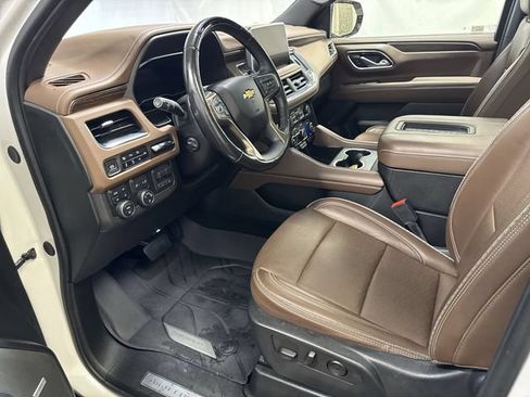 Certified 2023 Chevrolet Suburban High Country w/ Advanced Technology Package AWD/4WD image 12