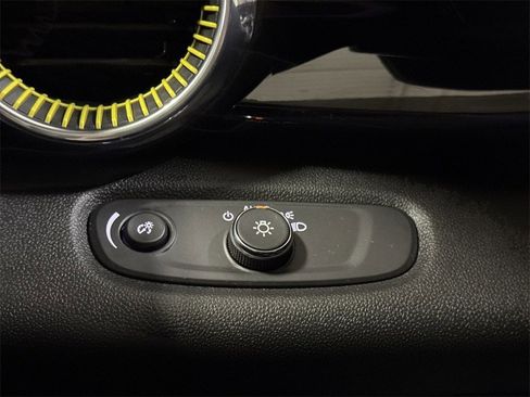 Used 2024 Chevrolet Trax ACTIV w/ Driver Confidence Package image 17