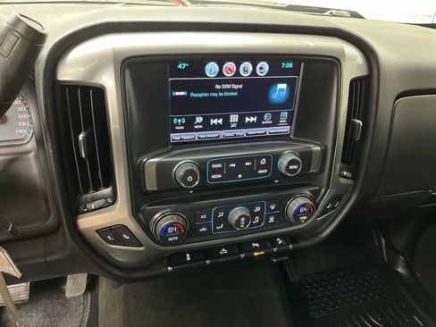 Used 2017 Chevrolet Silverado 1500 LT w/ Midnight Edition AWD/4WD image 16