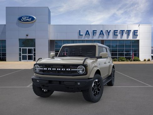 New 2025 Ford Bronco Outer Banks image 2