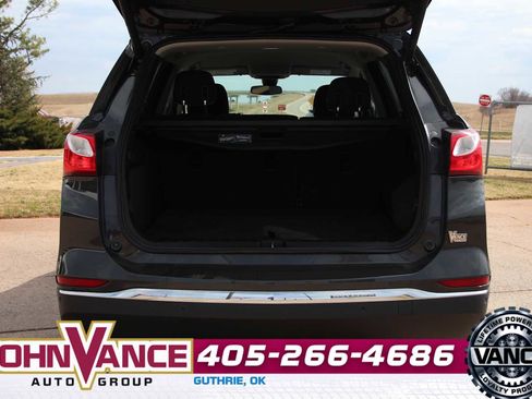 Used 2020 Chevrolet Equinox LT w/ Driver Convenience Package image 8