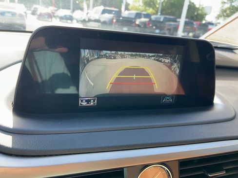 Used 2022 Lexus RX 350 FWD w/ Premium Package image 34