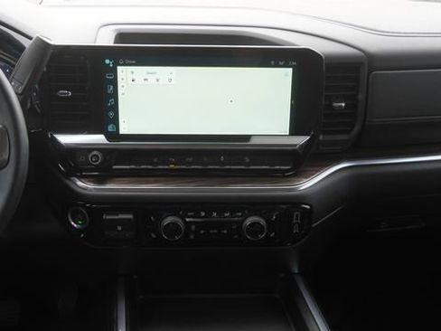 Used 2025 Chevrolet Silverado 2500 LT w/ Safety Package AWD/4WD image 15