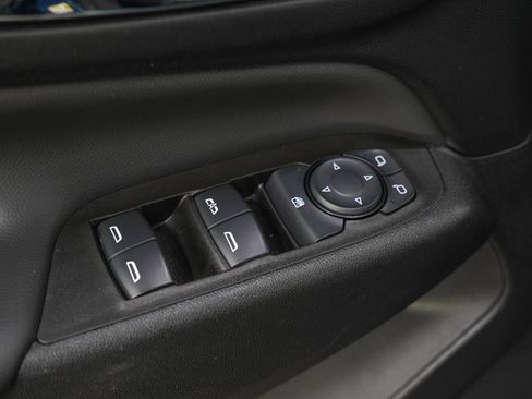 Used 2024 Chevrolet Equinox LT FWD image 21
