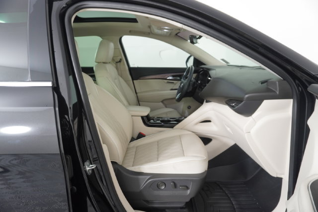 Used 2022 Buick Envision Avenir w/ Technology Package II AWD/4WD image 41