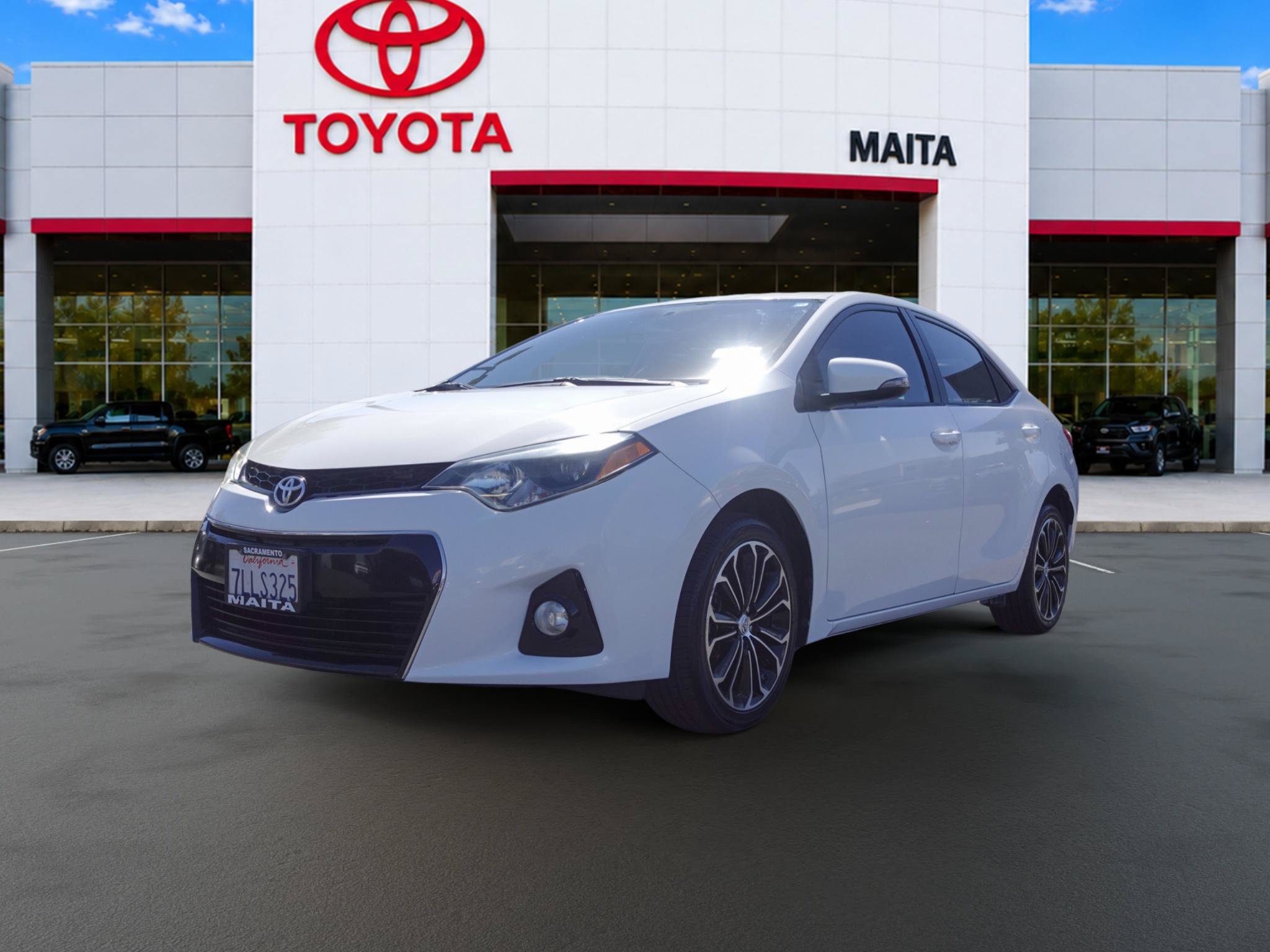 Used 2015 Toyota Corolla S Premium FWD image 7