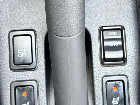 Used 2009 Suzuki SX4 AWD Hatchback w/ Touring Pkg image 14