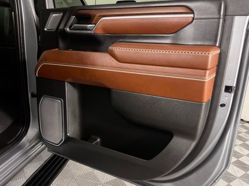 Used 2024 GMC Sierra 2500 Denali Ultimate image 30