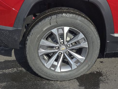 New 2026 Chevrolet Equinox LT image 13