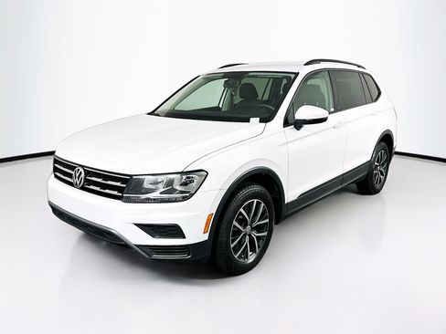 Used 2021 Volkswagen Tiguan S image 3