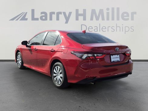Used 2023 Toyota Camry LE image 4