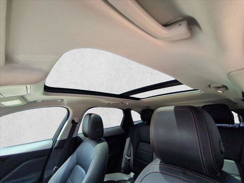 Used 2018 Jaguar F-PACE Prestige AWD/4WD image 14